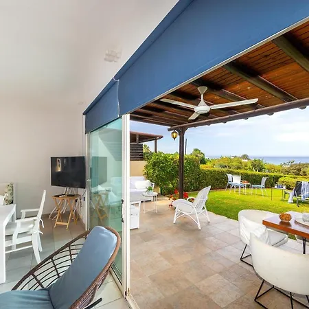 Sirina Waterfront Villa *