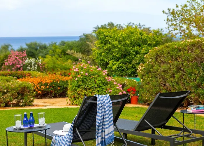 Sirina Waterfront Villa *