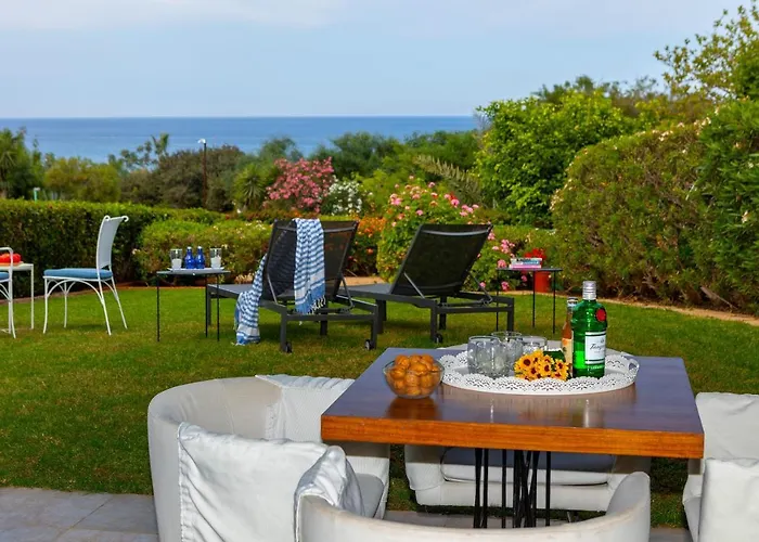 Sirina Waterfront Villa *