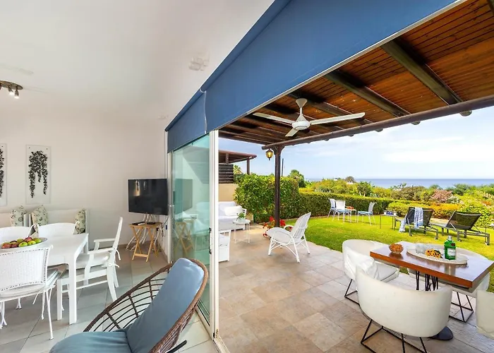 Sirina Waterfront Villa *